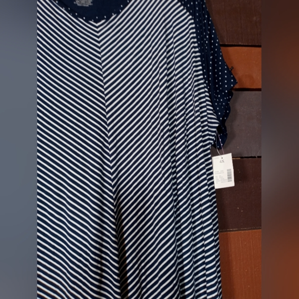 NWT Catherine's 4X (30-32) Gorgeous short Sleeve Blue Striped Nightgown - Picture 2 of 9